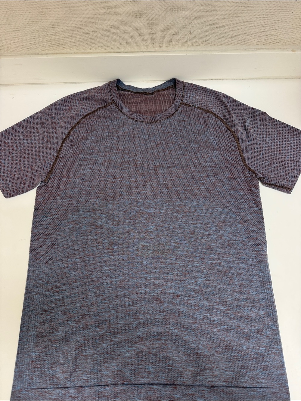 Lululemon Men's Performance Heathered Crew Neck Shirt in Blue-Brown